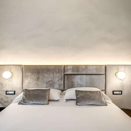Apollo Boutique Hotell