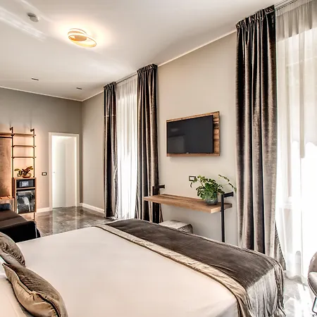 Apollo Boutique Rome