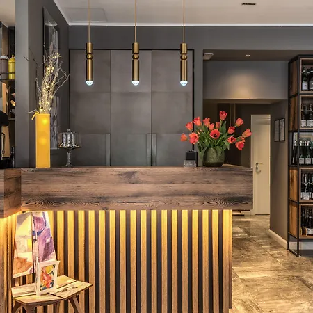 Hotel Apollo Boutique 4*