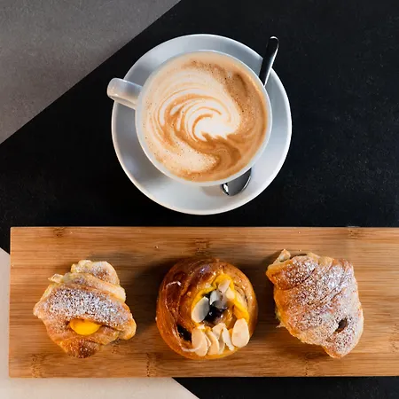 Apollo Boutique Hotel