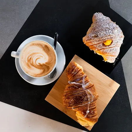 Apollo Boutique 4* Rome