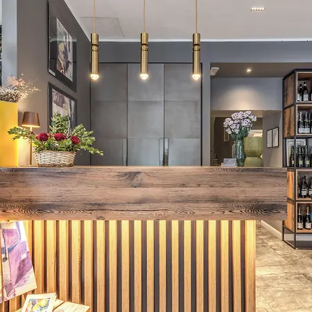 Apollo Boutique 4* Rome