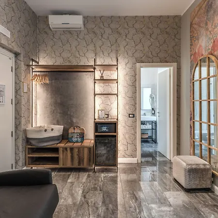 Apollo Boutique