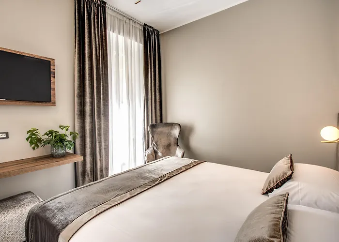 Hotel Apollo Boutique 4*