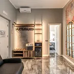 Apollo Boutique 4*