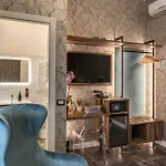 Apollo Boutique 4*