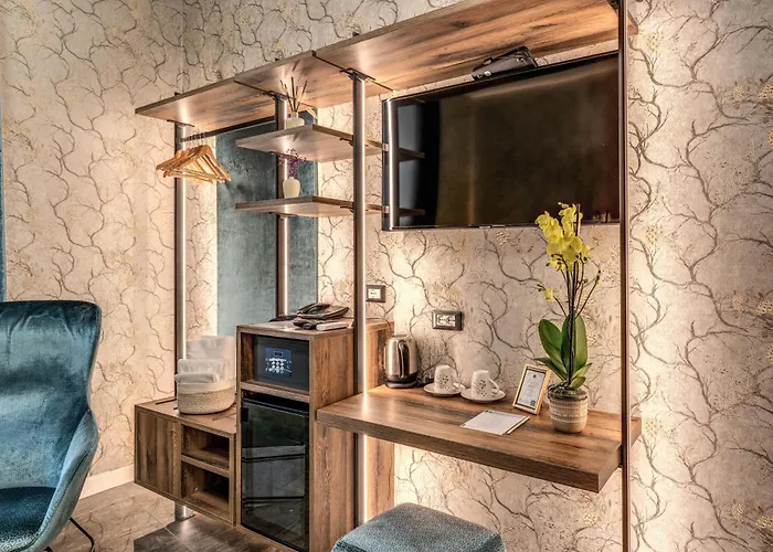 Hotel Apollo Boutique 4*