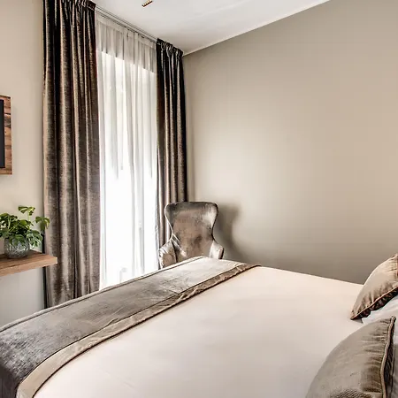 Hotel Apollo Boutique 4*